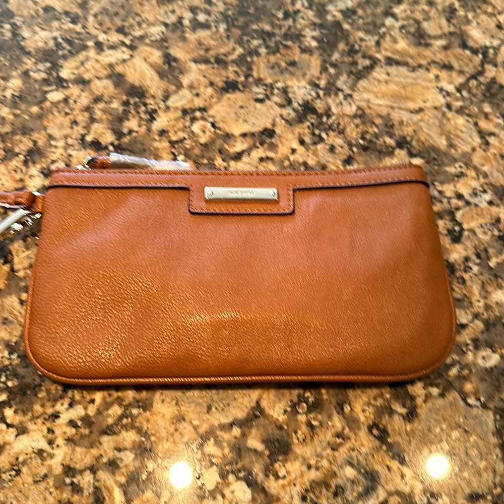 NWT Nine West Wristlet